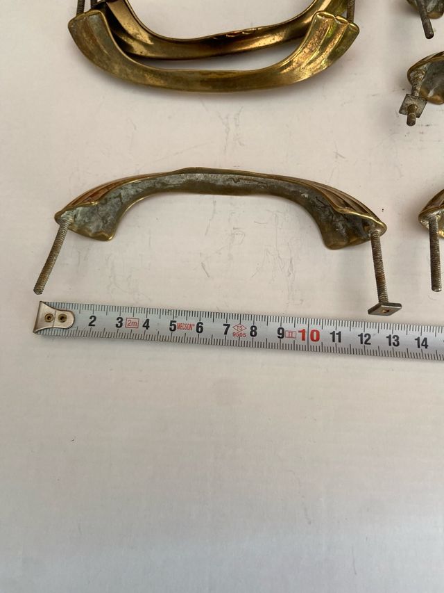 Lotto 6 maniglie vintage ottone