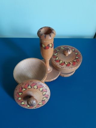 Porta sale e pepe e porta stuzzicadenti in legno