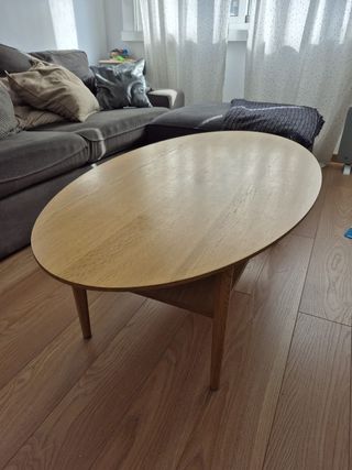 Mesa de centro ovalada de madera