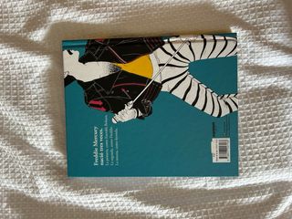Libro ilustrado biografía Freddie Mercury