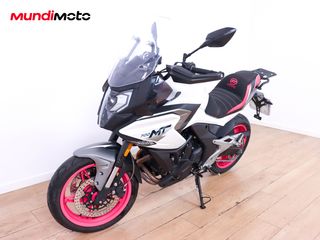 CFMOTO 700MT