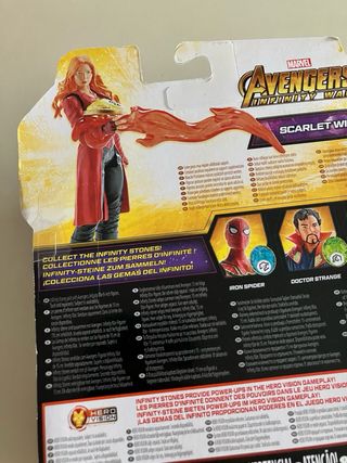 Figura Hasbro Scarlet Witch