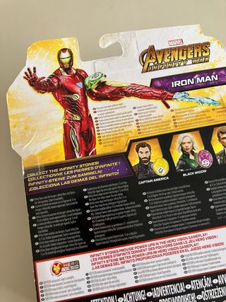 Figura Hasbro Scarlet Witch