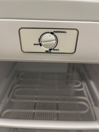 Congelador vertical Svan