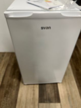 Congelador vertical Svan