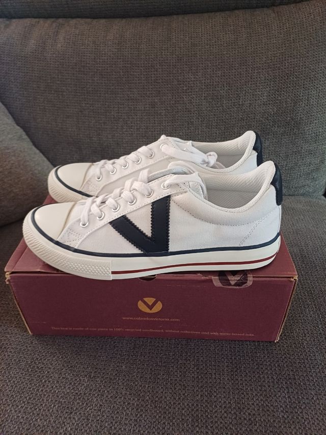 Victoria Basket Unisex Tribu Lona Azul/Blanco