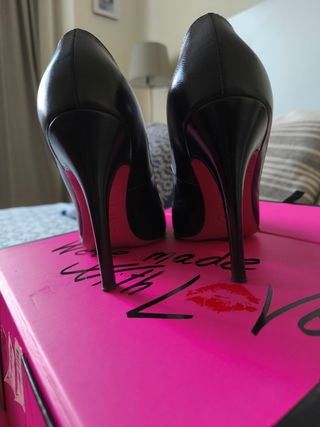 Zapatos Úrsula Mascaró Stilettos Negros