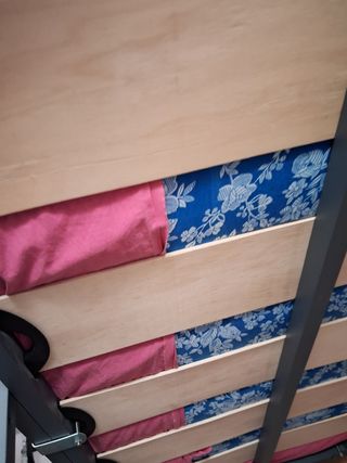 Litera de Hierro y Madera.