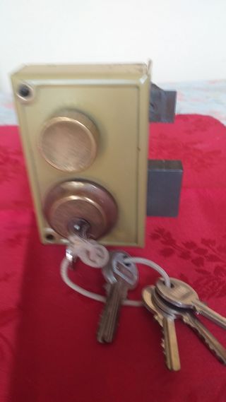Cerradura Seguridad JIS con llaves