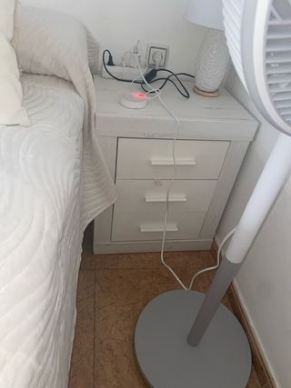 Cómoda y 2 Mesitas de Noche Blanca y espejo 