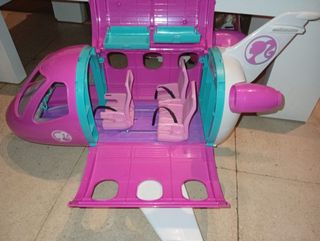 Avión y Muñecas Barbie