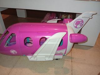 Avión y Muñecas Barbie