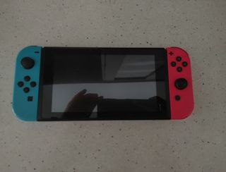 Nintendo Switch Azul y Roja