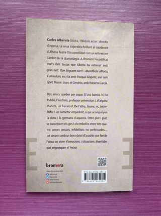 Llibre M'esperaràs? 