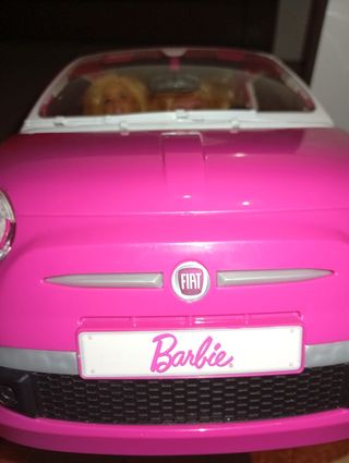 Coche rosa Barbie con 2 muñecas