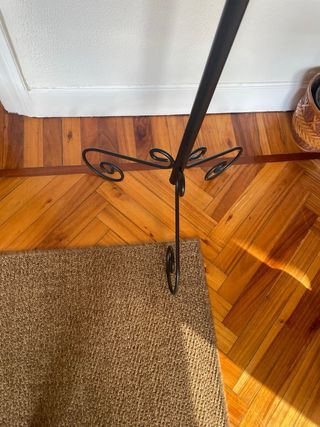 Perchero de pie hierro forjado negro