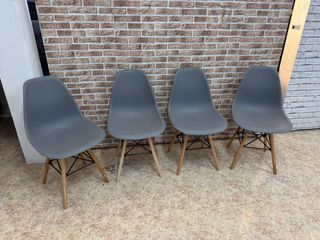 Confezione da 4 sedie nordiche grigie, nuove