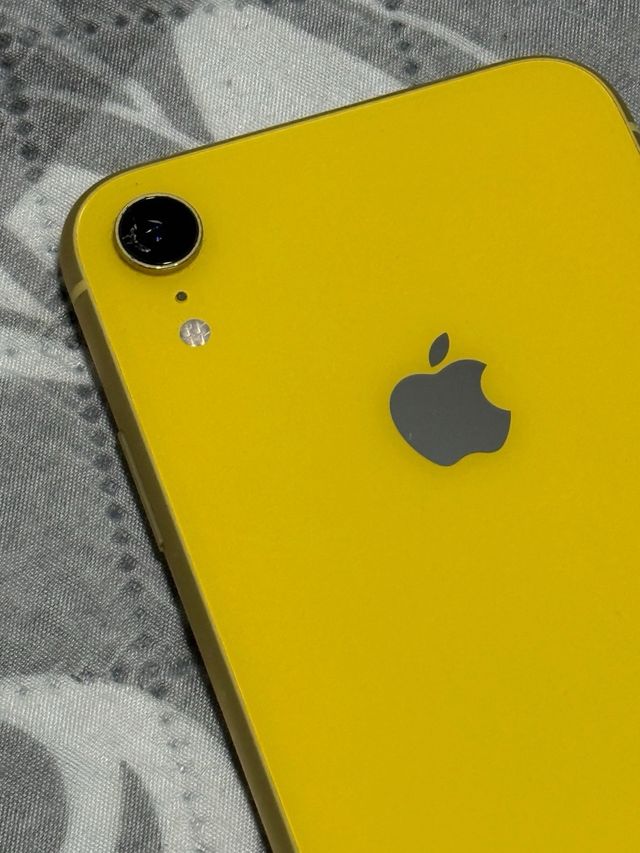 iPhone XR