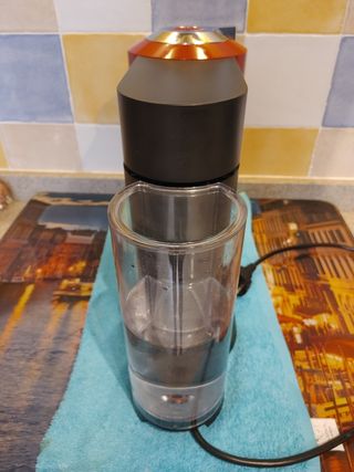 Vertuo Nespresso. Máquina de café.