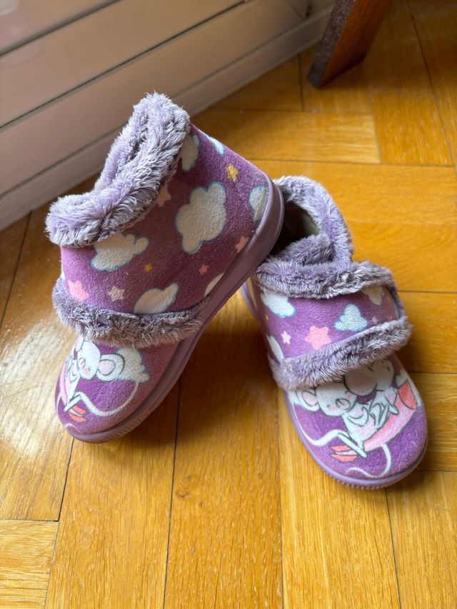 Zapatillas casa Vulca Bicha Talla 24