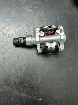 Pedales automáticos para bicicleta SPD