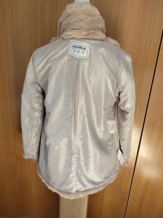 Abrigo pelo suave beige talla única