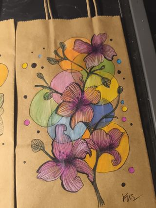 Bolsas de regalo kraft decoradas a mano