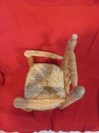 Silla infantil antigua de enea