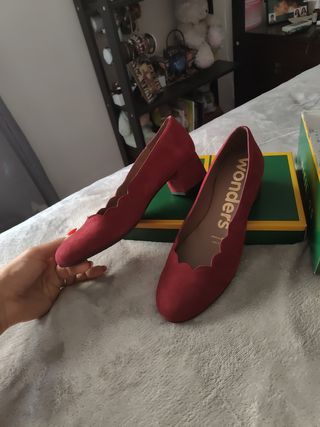Zapatos tacón bajo Pitillos plateados talla 41