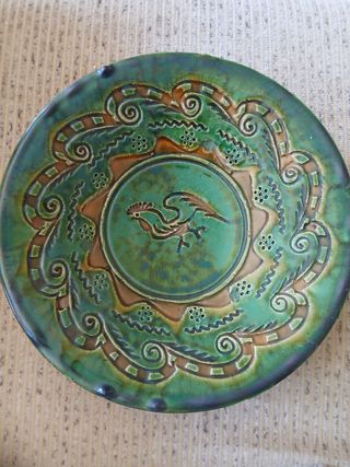 Plato de cerámica decorado