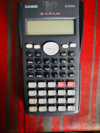 calculadora Casio fx-82MS