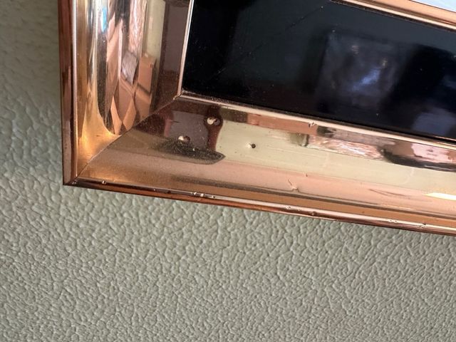 Espejo Marco Negro y Dorado