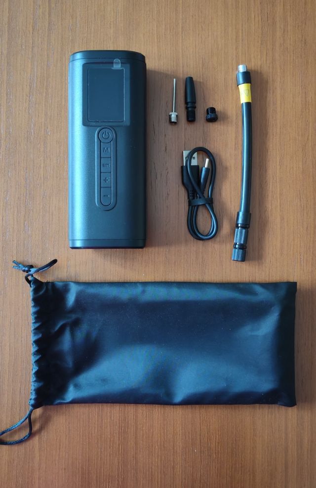 Inflador de neumáticos portátil