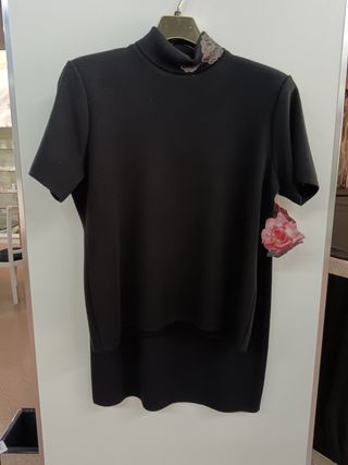 Elegante conjunto negro. 