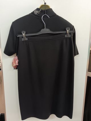 Elegante conjunto negro. 