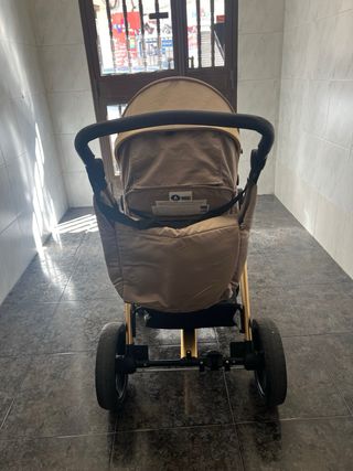 Carro de bebé marca HAVANA