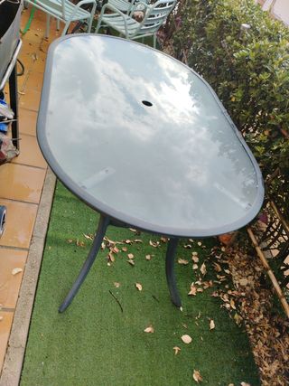 Mesa de terraza ovalada con cristal