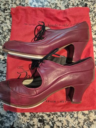 Zapatos de baile flamenco burdeos 