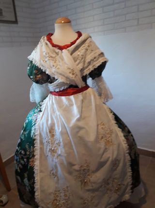 Traje regional valenciano niña 8-9 años