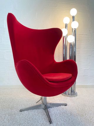 SILLÓN "EGG CHAIR". AÑO 2000