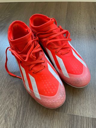 Botas de fútbol Adidas Talla 38 Rojas