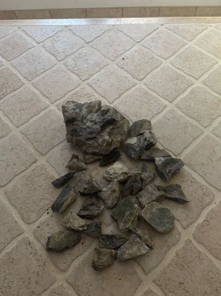 Rocce naturali per acquari e terrari