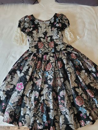 Traje de Fallera 1956 Negro y Dorado