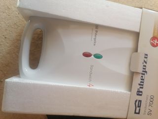 Sandwichera Orbegozo SV 7000 (4 sándwiches)