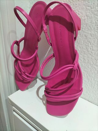 Sandalias Pull&Bear rosas tiras N°39