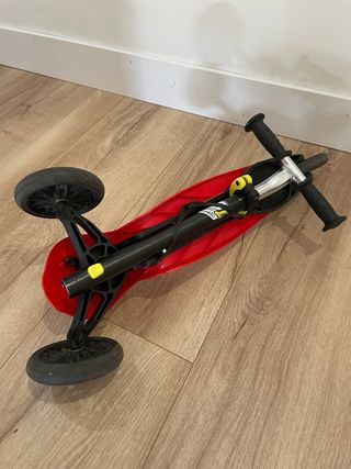 Patin infantil 3 ruedas rojo