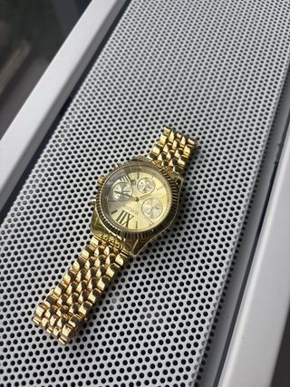 Reloj dorado Suppleon
Gold Suppleon Watch