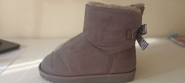 Botin tipo australiana Mustang talla 35