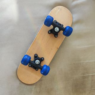 Mini skate