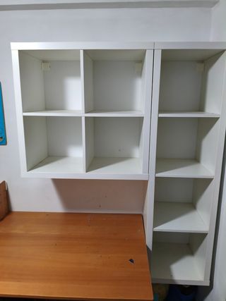Conjunto mesa y estantería juvenil